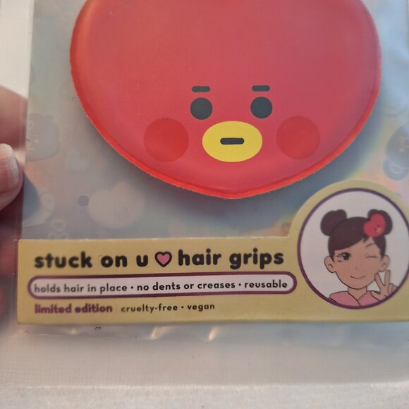 New In Package The Creme Shop x BT21 Stuck On U Tata V 2 Hair‎ Grips Set Red - Picture 2 of 8